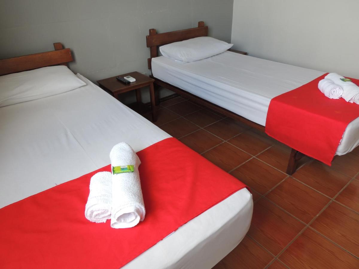 Hotel Serra Das Vertentes Barbacena Esterno foto