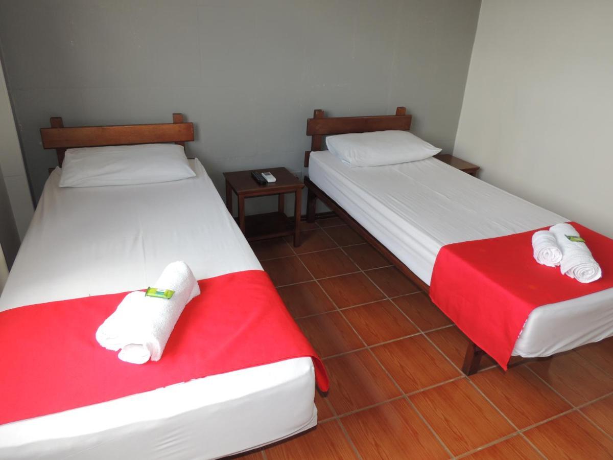Hotel Serra Das Vertentes Barbacena Esterno foto
